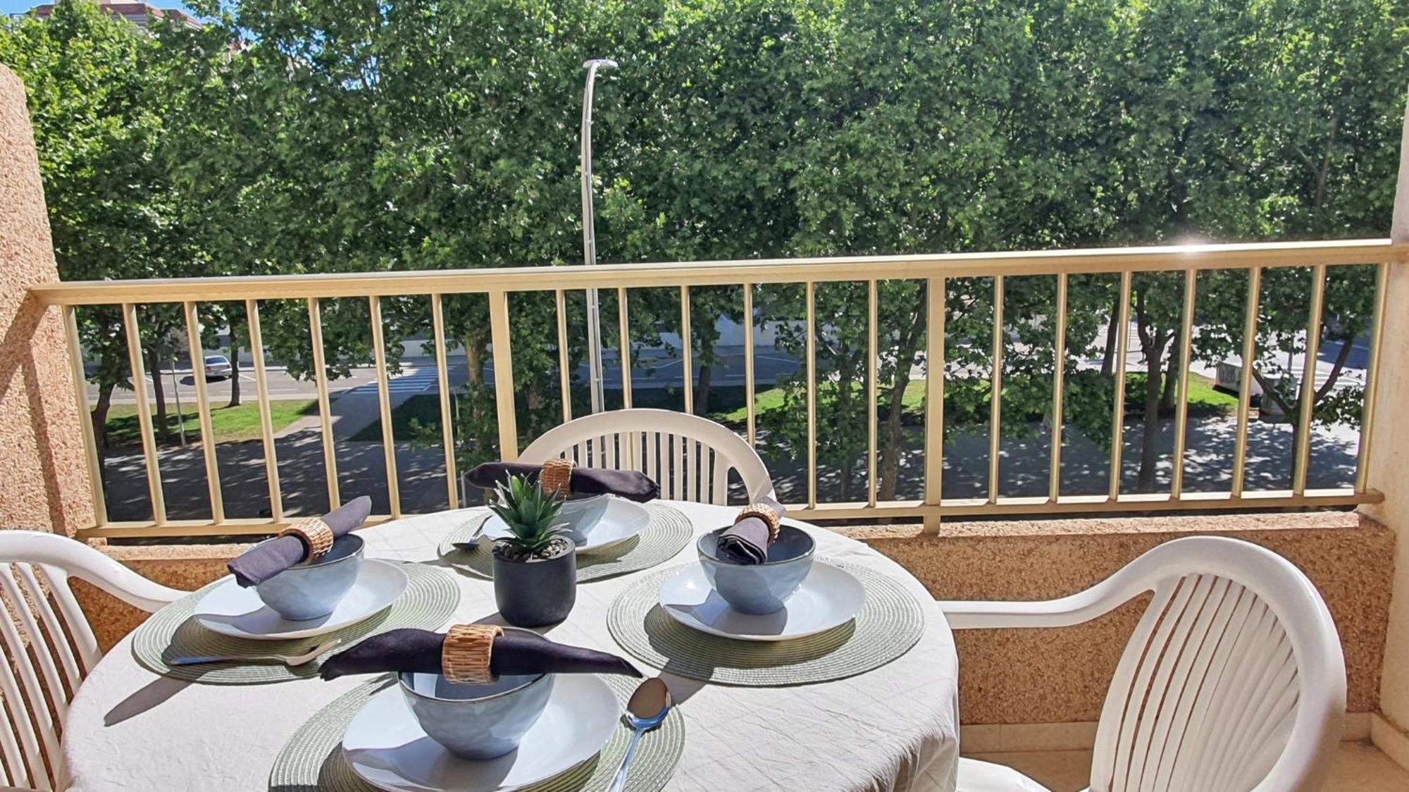 Jardines Gandia- Solo Familias Appartement Playa de Gandia Buitenkant foto